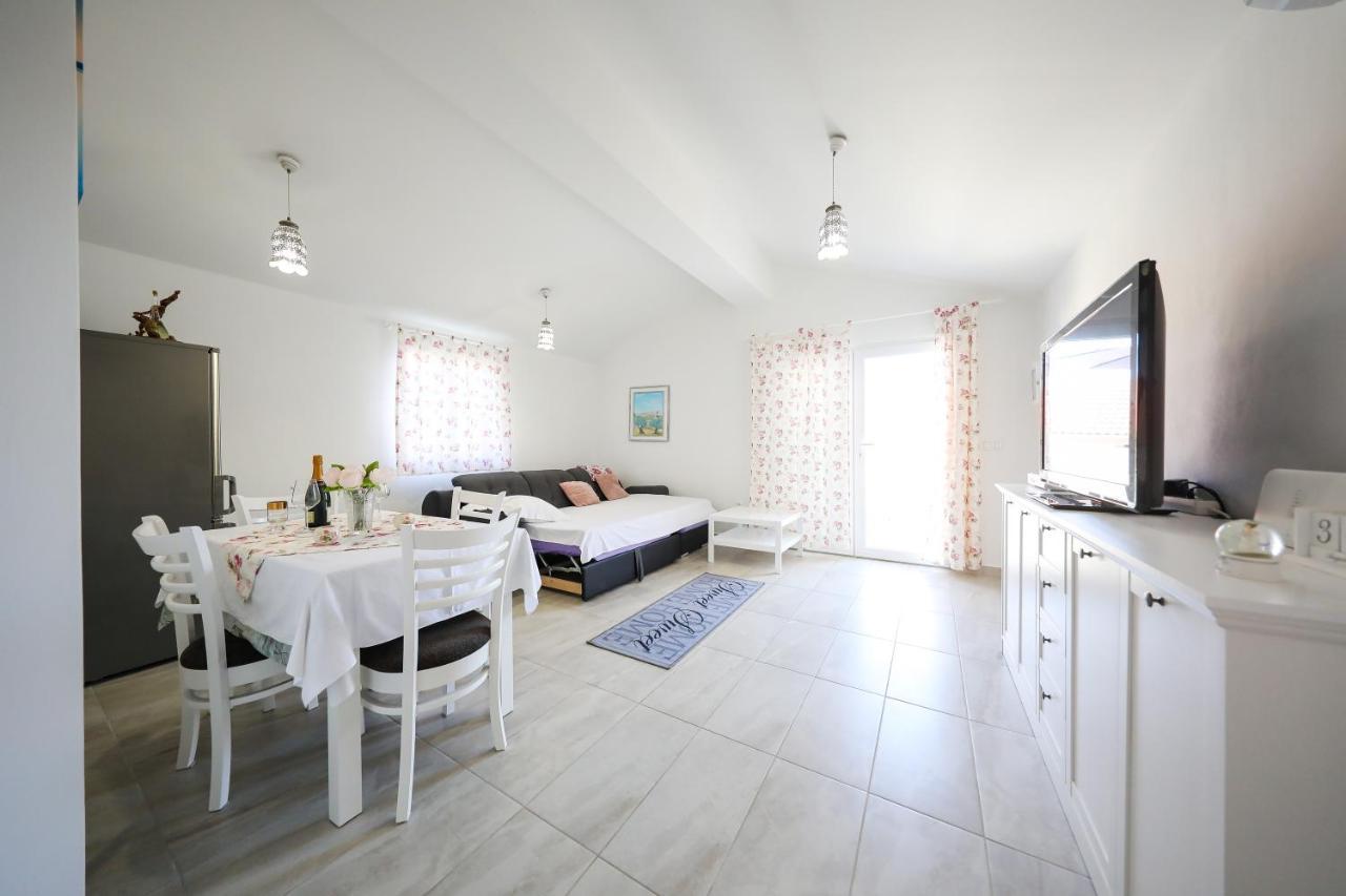 Holiday Home Ana Poljana  Εξωτερικό φωτογραφία