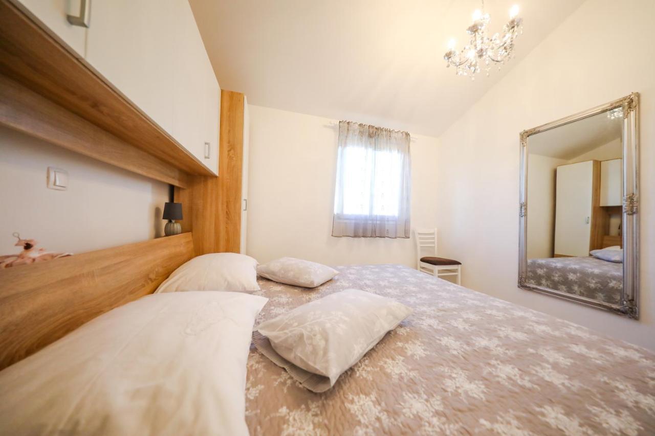 Holiday Home Ana Poljana  Εξωτερικό φωτογραφία