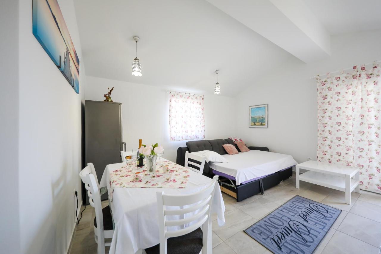 Holiday Home Ana Poljana  Εξωτερικό φωτογραφία